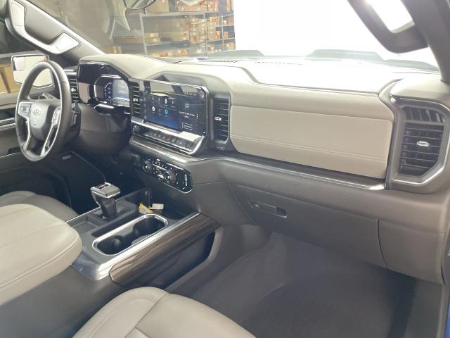 2024 Chevrolet Silverado 1500 Vehicle Photo in GILBERT, AZ 85297-0402