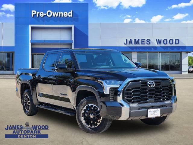 2023 Toyota Tundra 4WD Vehicle Photo in DENTON, TX 76210-9321