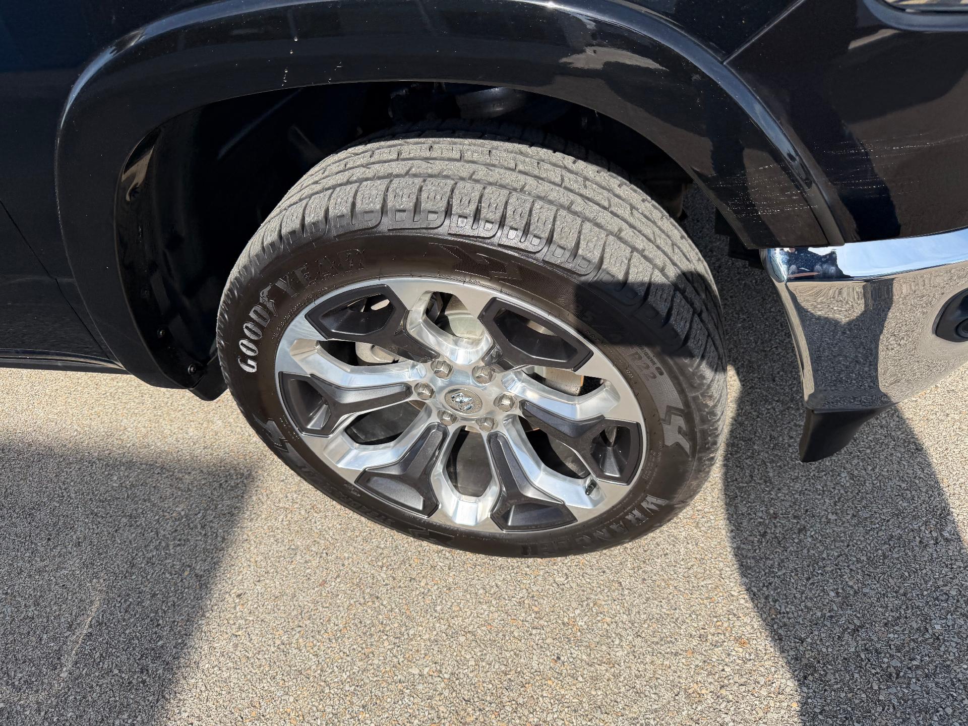2021 RAM 1500 Longhorn - 8