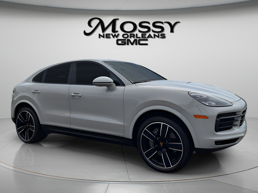 2023 Porsche Cayenne S - 2