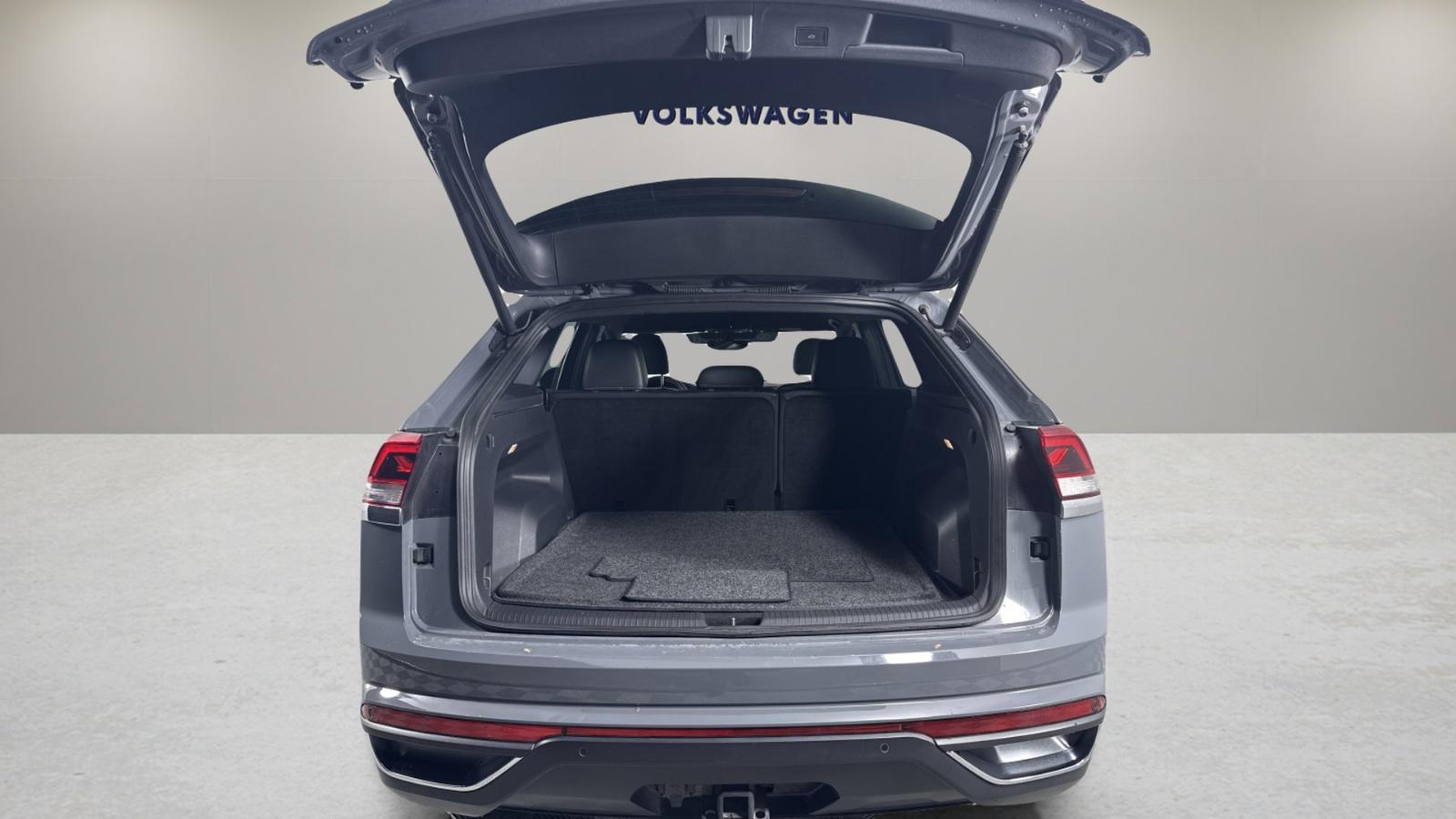 2022 Volkswagen Atlas Cross Sport Vehicle Photo in Georgetown, TX 78626
