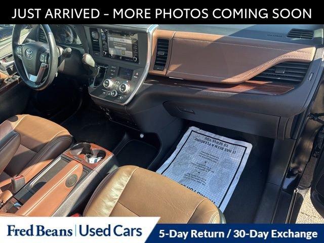 2019 Toyota Sienna Vehicle Photo in Flemington, NJ 08822