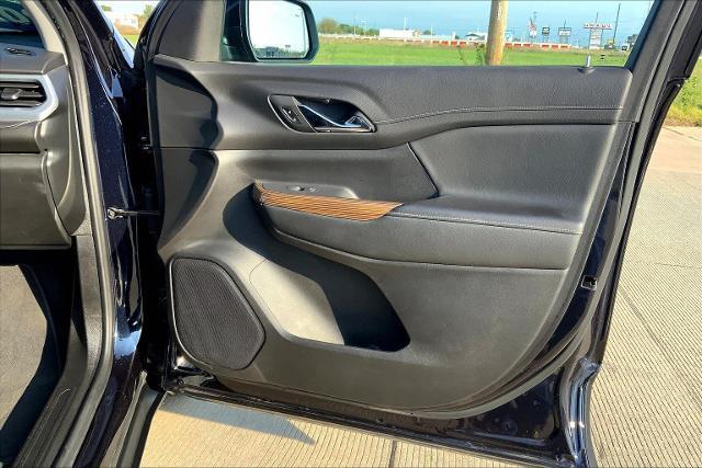 2022 GMC Acadia Vehicle Photo in TOPEKA, KS 66609-0000