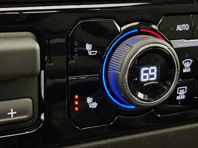 2025 Chevrolet Silverado 1500 Vehicle Photo in PUYALLUP, WA 98371-4149