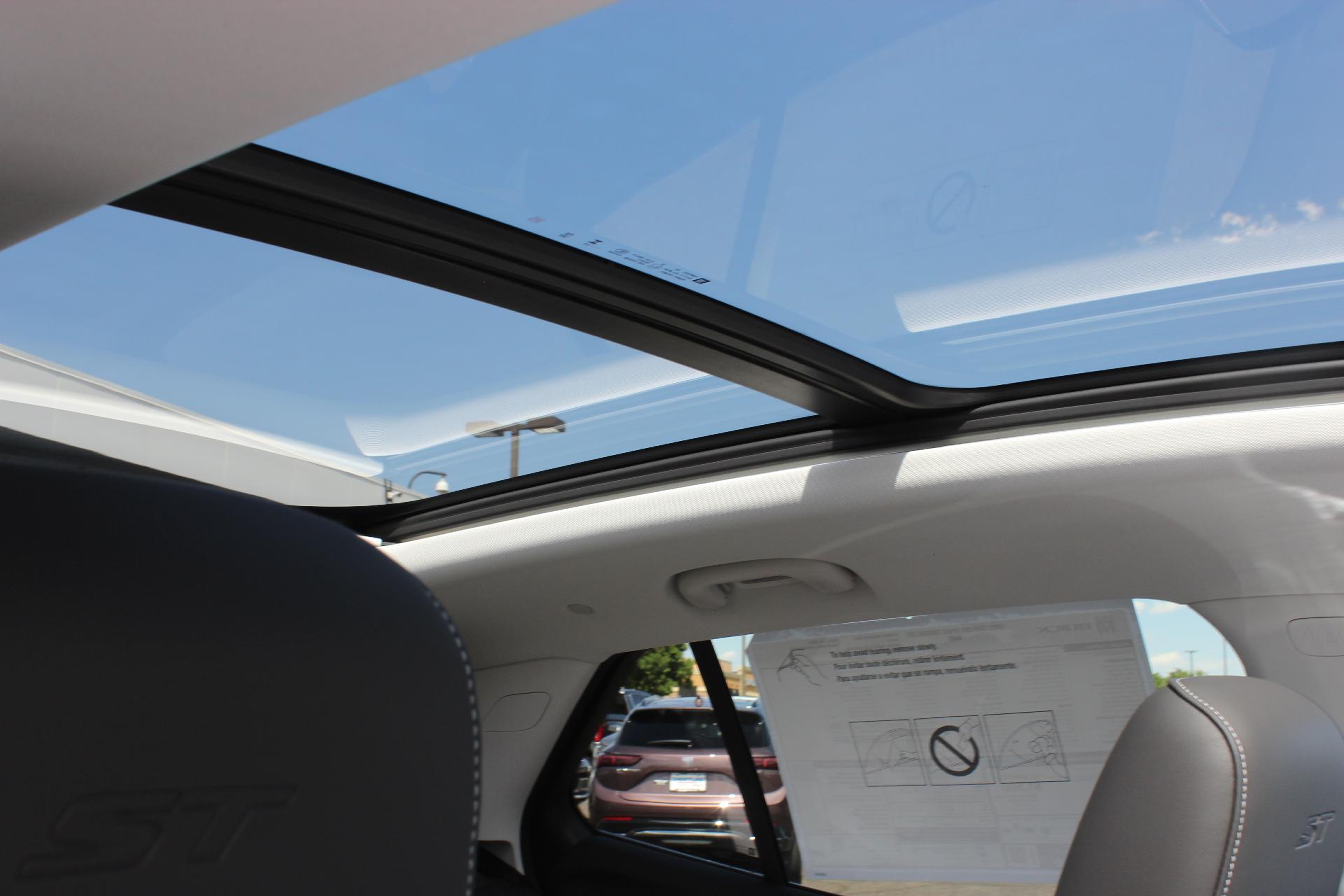 2025 Buick Envision Vehicle Photo in AURORA, CO 80012-4011