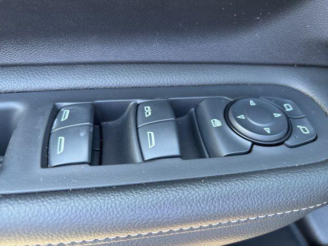 2024 GMC Terrain Vehicle Photo in Pleasant Hills, PA 15236
