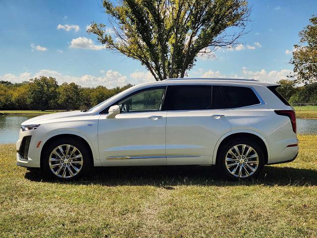 2023 Cadillac XT6 Vehicle Photo in DENTON, TX 76210-9321