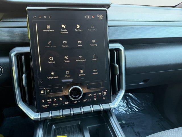 2025 GMC Acadia Vehicle Photo in LEOMINSTER, MA 01453-2952