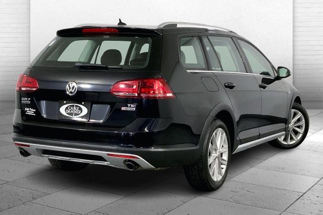 2017 Volkswagen Golf Alltrack Vehicle Photo in INDEPENDENCE, MO 64055-1377