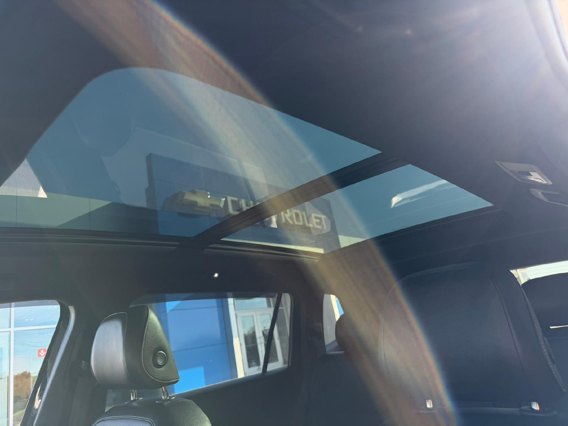 2022 Volkswagen Tiguan photo 32 of 37