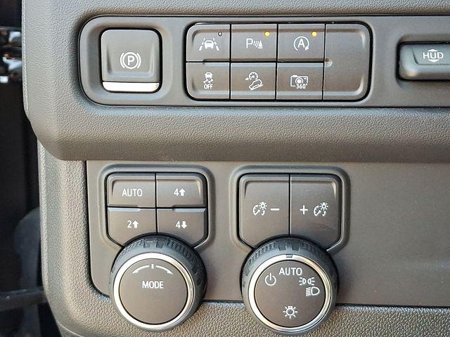 2024 Chevrolet Suburban Vehicle Photo in DANBURY, CT 06810-5034