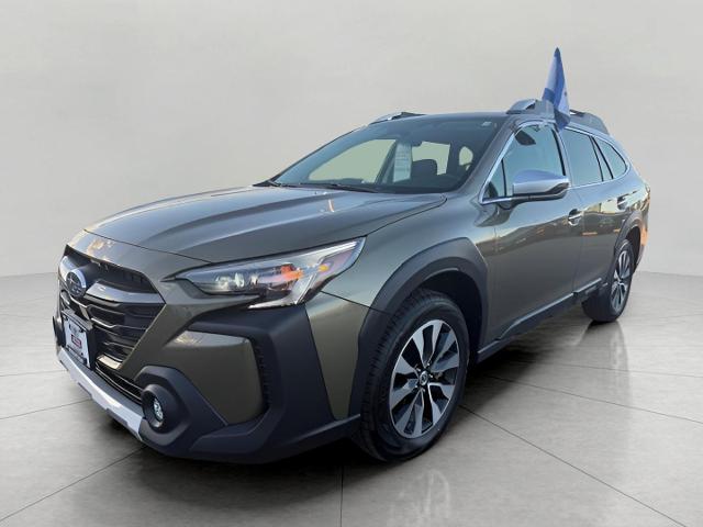 2025 Subaru Outback Vehicle Photo in Green Bay, WI 54304