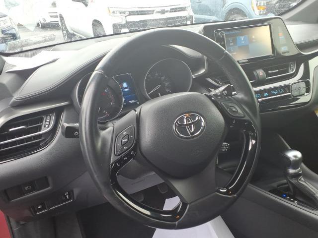 2018 Toyota C-HR photo 8 of 20
