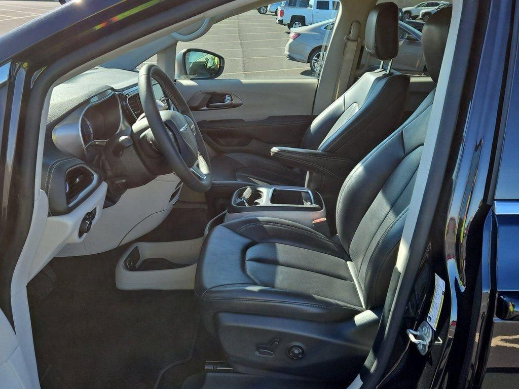 2023 Chrysler Pacifica Vehicle Photo in Cedar Rapids, IA 52402