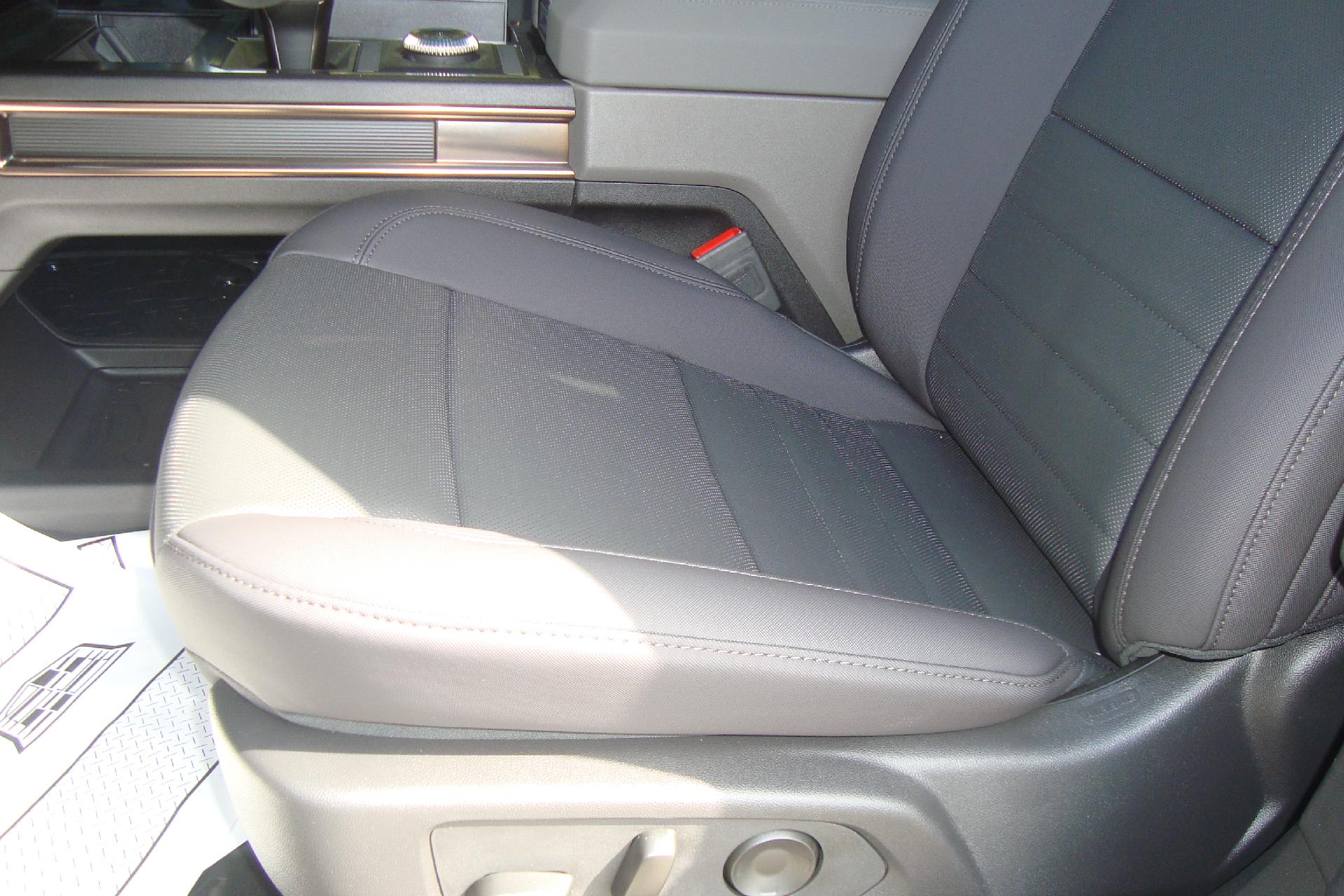 2025 GMC HUMMER EV Pickup Vehicle Photo in PORTSMOUTH, NH 03801-4196