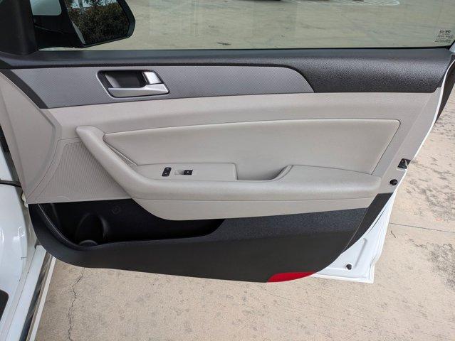 2016 Hyundai SONATA Hybrid Vehicle Photo in San Antonio, TX 78209