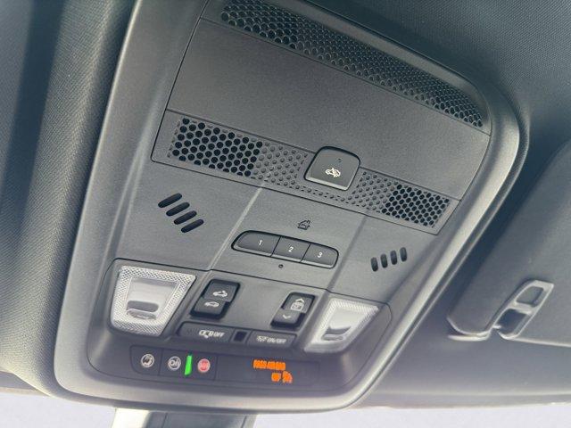 2025 Cadillac XT5 Vehicle Photo in LEOMINSTER, MA 01453-2952