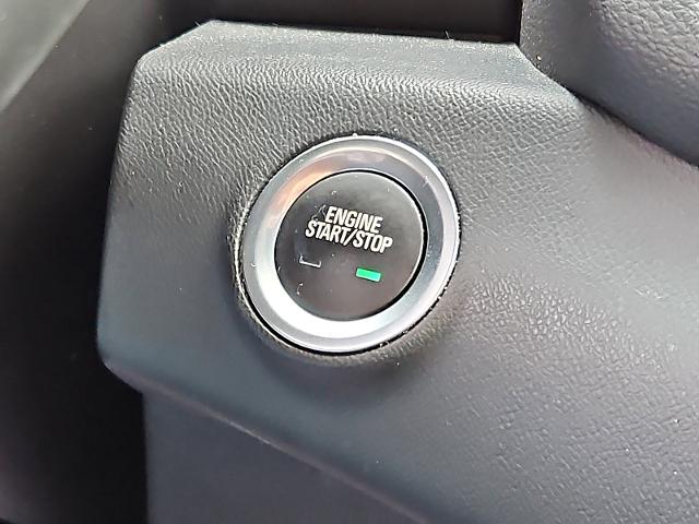 2023 GMC Terrain Vehicle Photo in TREVOSE, PA 19053-4984