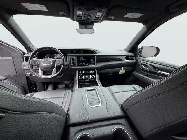 2024 GMC Yukon XL Vehicle Photo in LEOMINSTER, MA 01453-2952