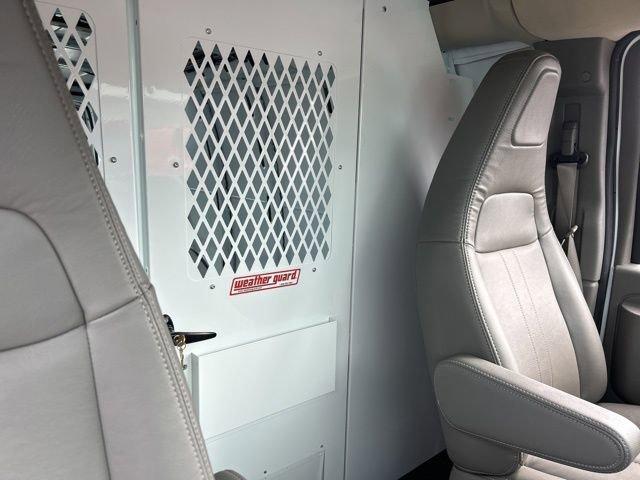 2025 Chevrolet Express Cargo 2500 Vehicle Photo in SAINT CLAIRSVILLE, OH 43950-8512