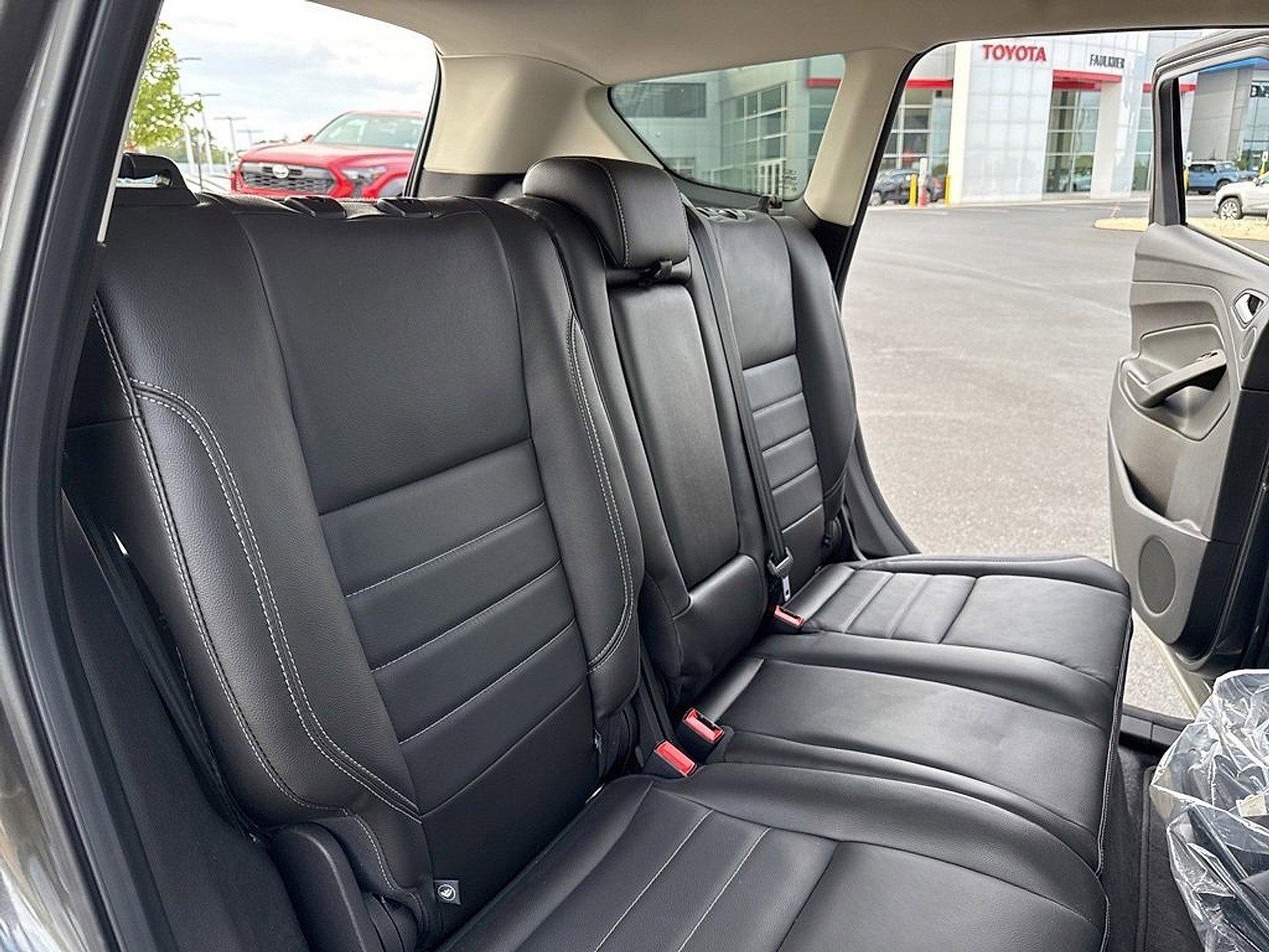 2015 Ford Escape Vehicle Photo in Harrisburg, PA 17111