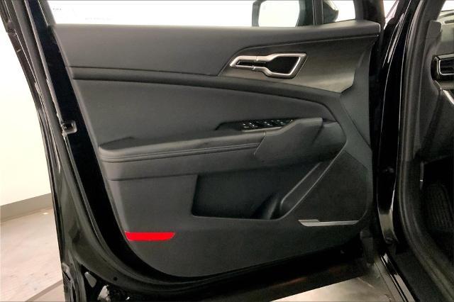 2024 Kia Sportage Vehicle Photo in Lees Summit, MO 64086
