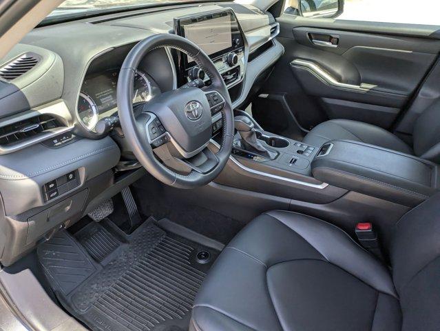 2024 Toyota Highlander Vehicle Photo in SELMA, TX 78154-1459