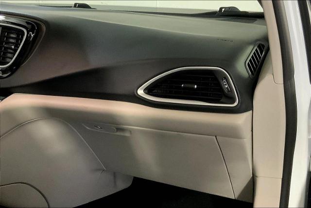 2021 Chrysler Voyager Vehicle Photo in INDEPENDENCE, MO 64055-1314