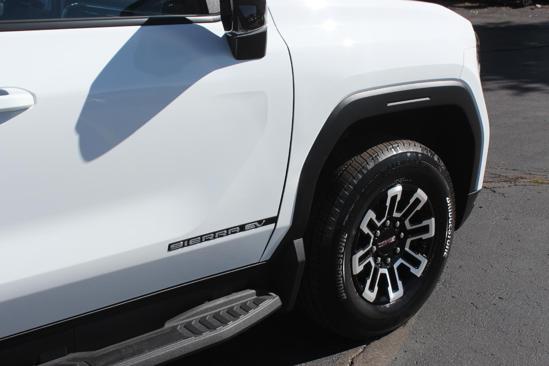 2026 GMC Sierra EV Vehicle Photo in AURORA, CO 80012-4011