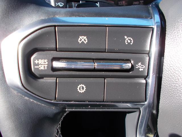 2024 GMC Acadia Vehicle Photo in LOWELL, MA 01852-4336