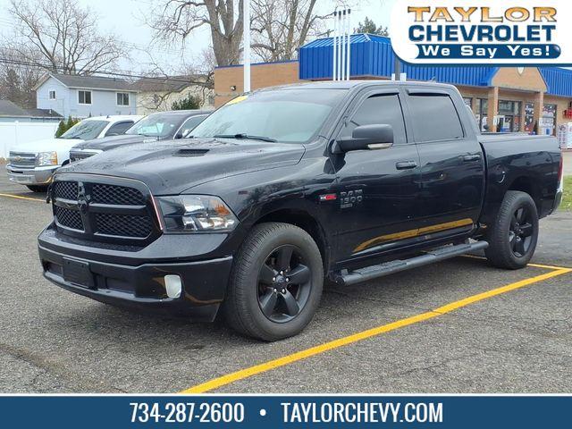 2019 Ram 1500 Classic Vehicle Photo in TAYLOR, MI 48180-4640