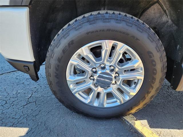 2022 GMC Sierra 2500 HD Vehicle Photo in AURORA, CO 80012-4011