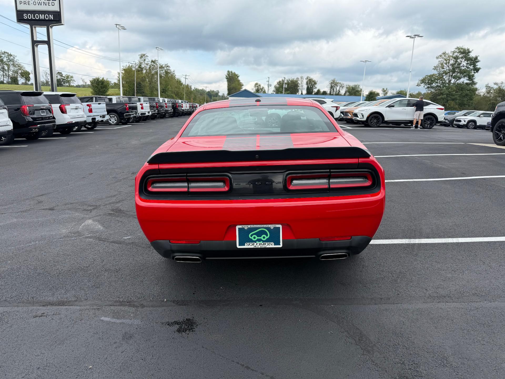 2022 Dodge Challenger photo 5 of 32