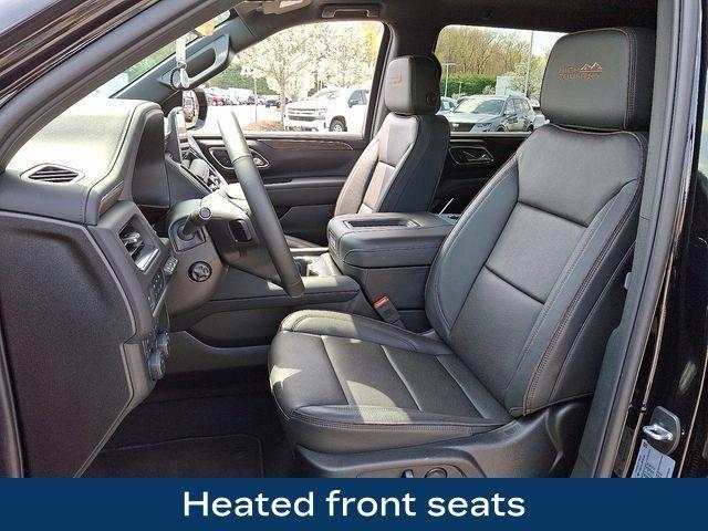 2024 Chevrolet Suburban Vehicle Photo in DANBURY, CT 06810-5034