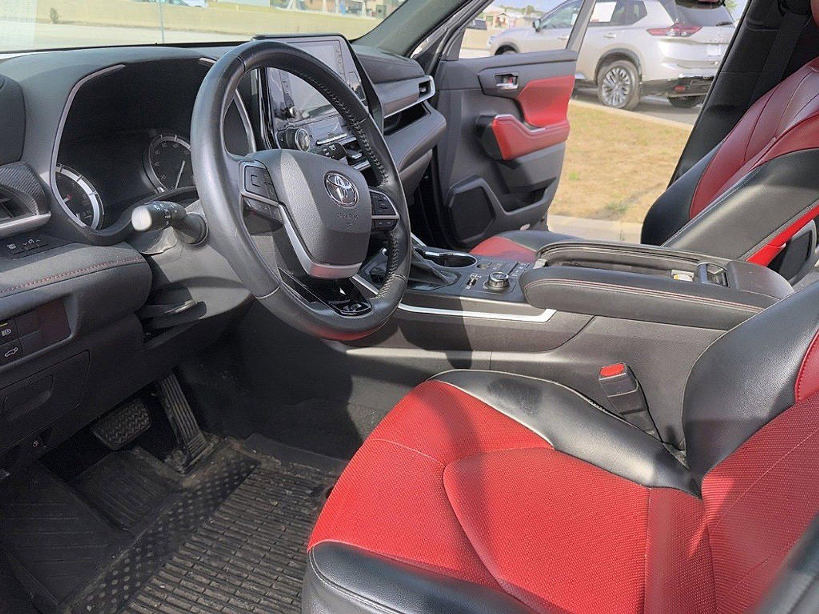 2022 Toyota Highlander Vehicle Photo in Harrisburg, PA 17111