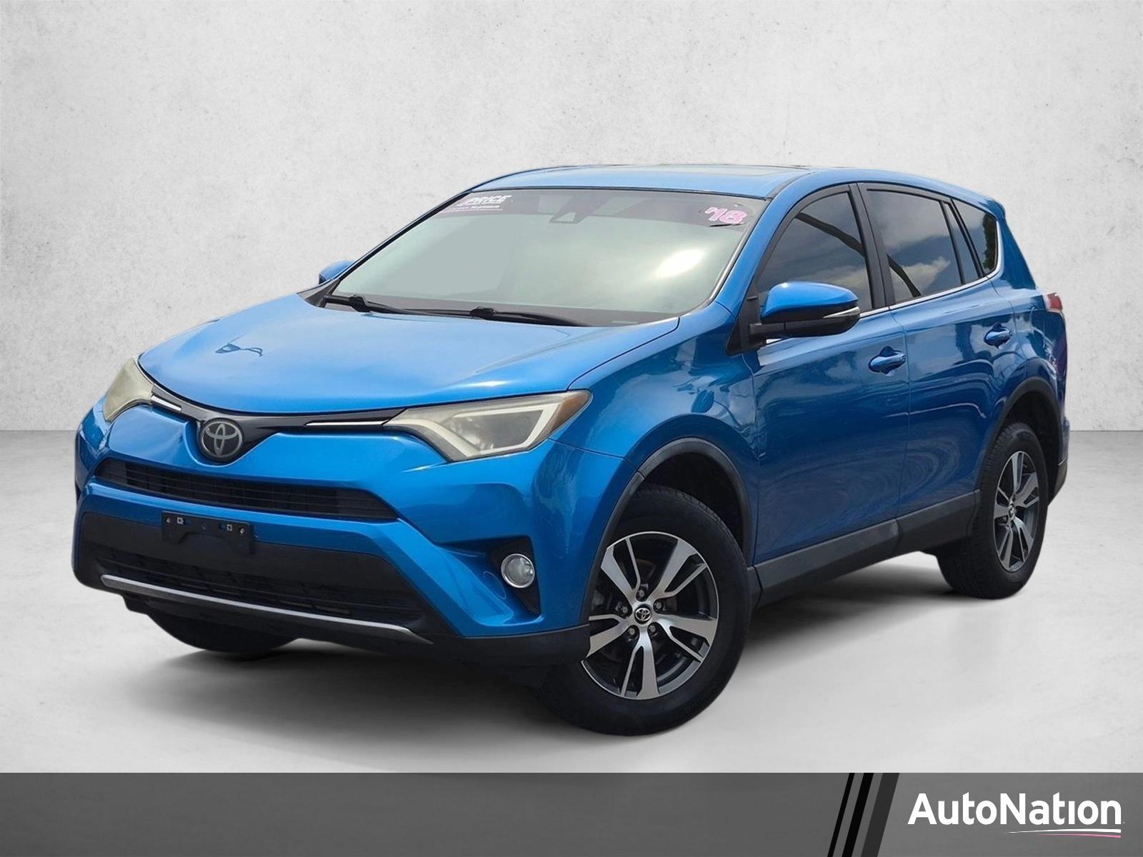 2018 Toyota RAV4 Vehicle Photo in GREENACRES, FL 33463-3207