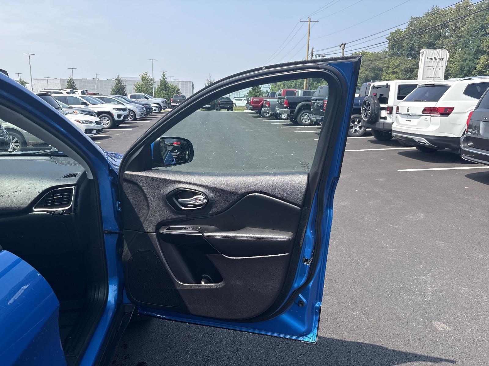 2021 Jeep Cherokee Vehicle Photo in Mechanicsburg, PA 17050-1707