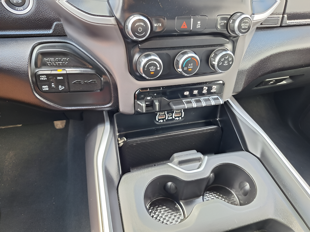 2024 RAM 2500 photo 13 of 33
