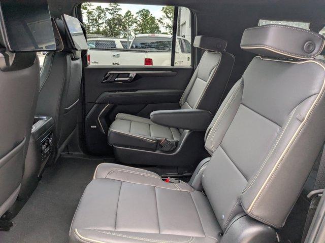 2025 Chevrolet Suburban Vehicle Photo in BRUNSWICK, GA 31525-1881