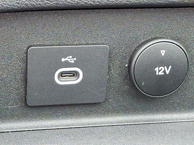 2023 Ford Transit Cargo Van Vehicle Photo in DANBURY, CT 06810-5034
