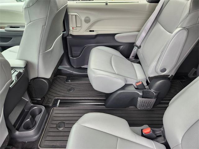2024 Toyota Sienna Vehicle Photo in AURORA, CO 80012-4011