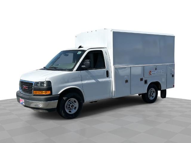 2025 GMC Savana Cutaway 3500 Vehicle Photo in GILBERT, AZ 85297-0402