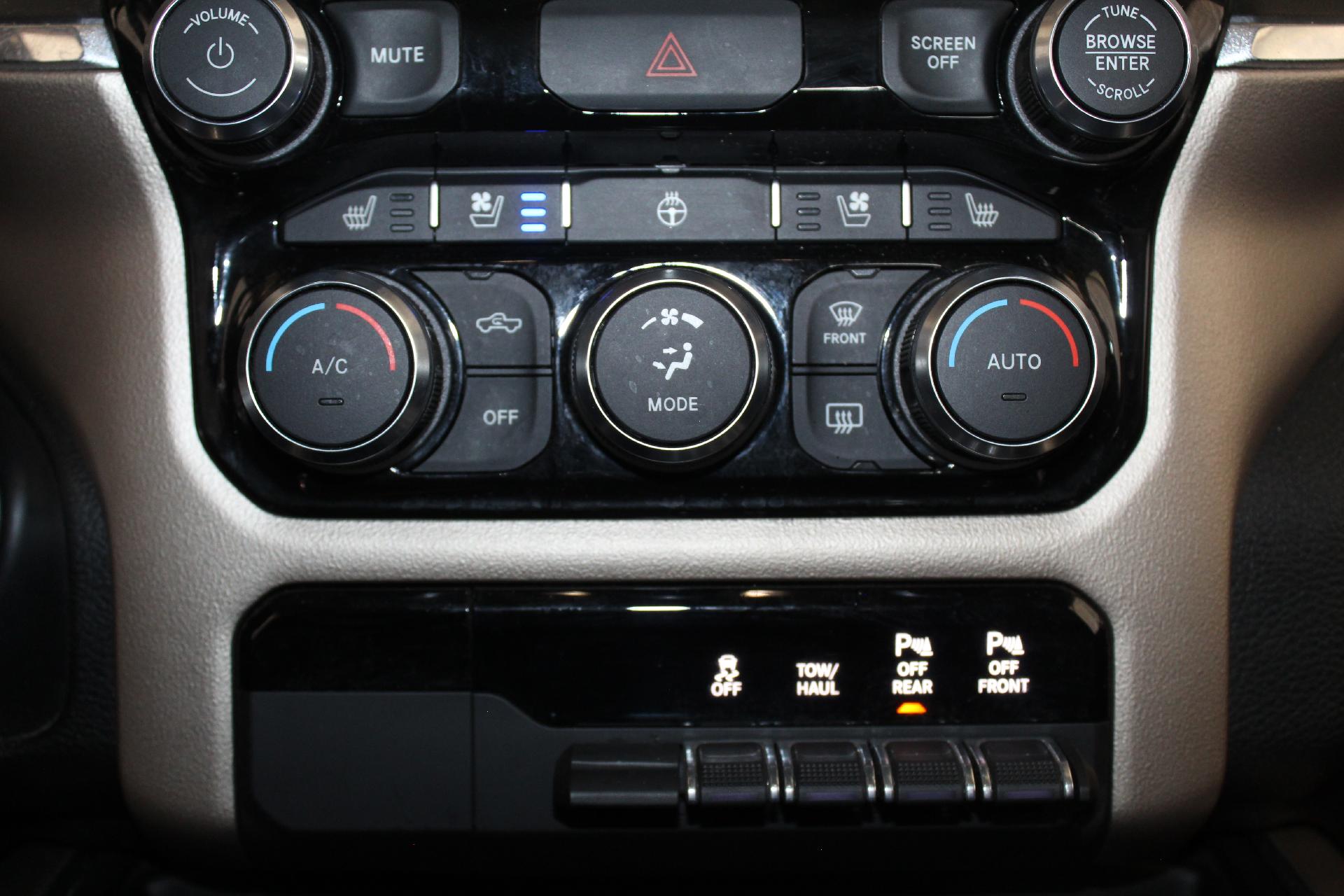 2021 Ram 1500 Vehicle Photo in NORTHAMPTON, MA 01060-1120