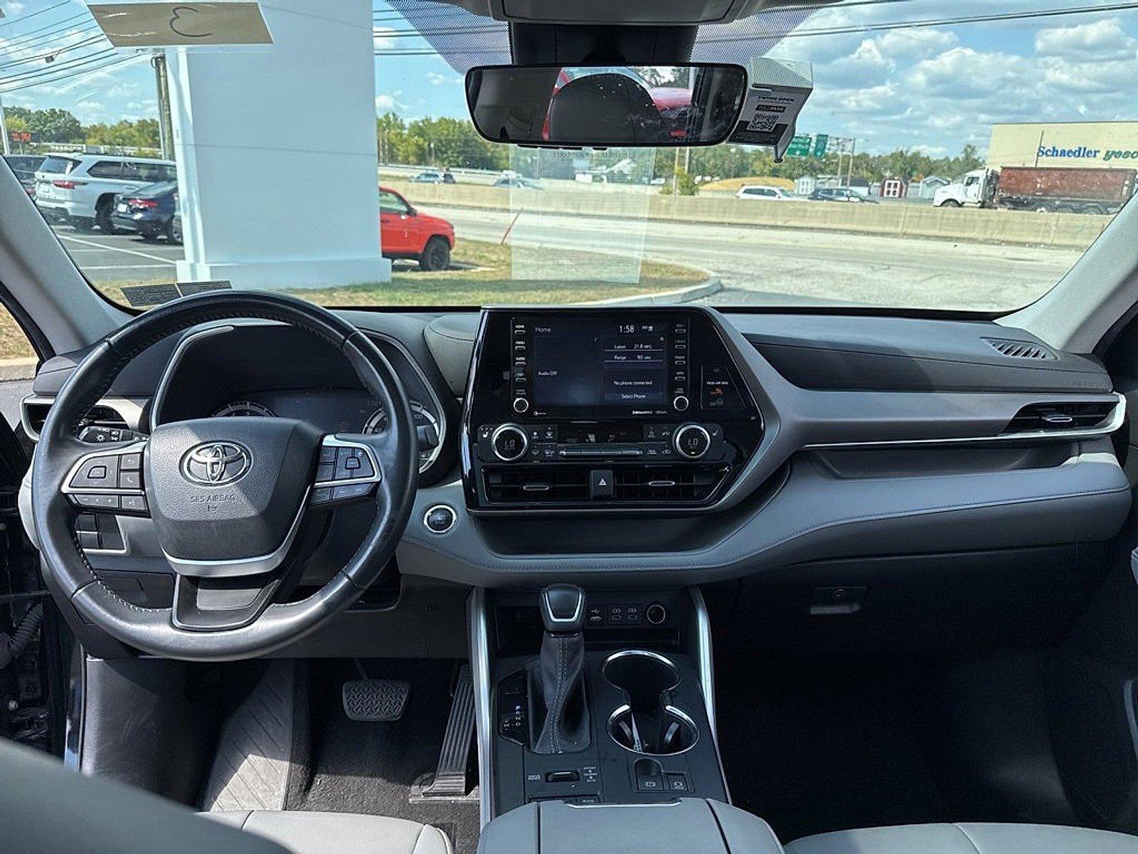 2022 Toyota Highlander Vehicle Photo in Harrisburg, PA 17111