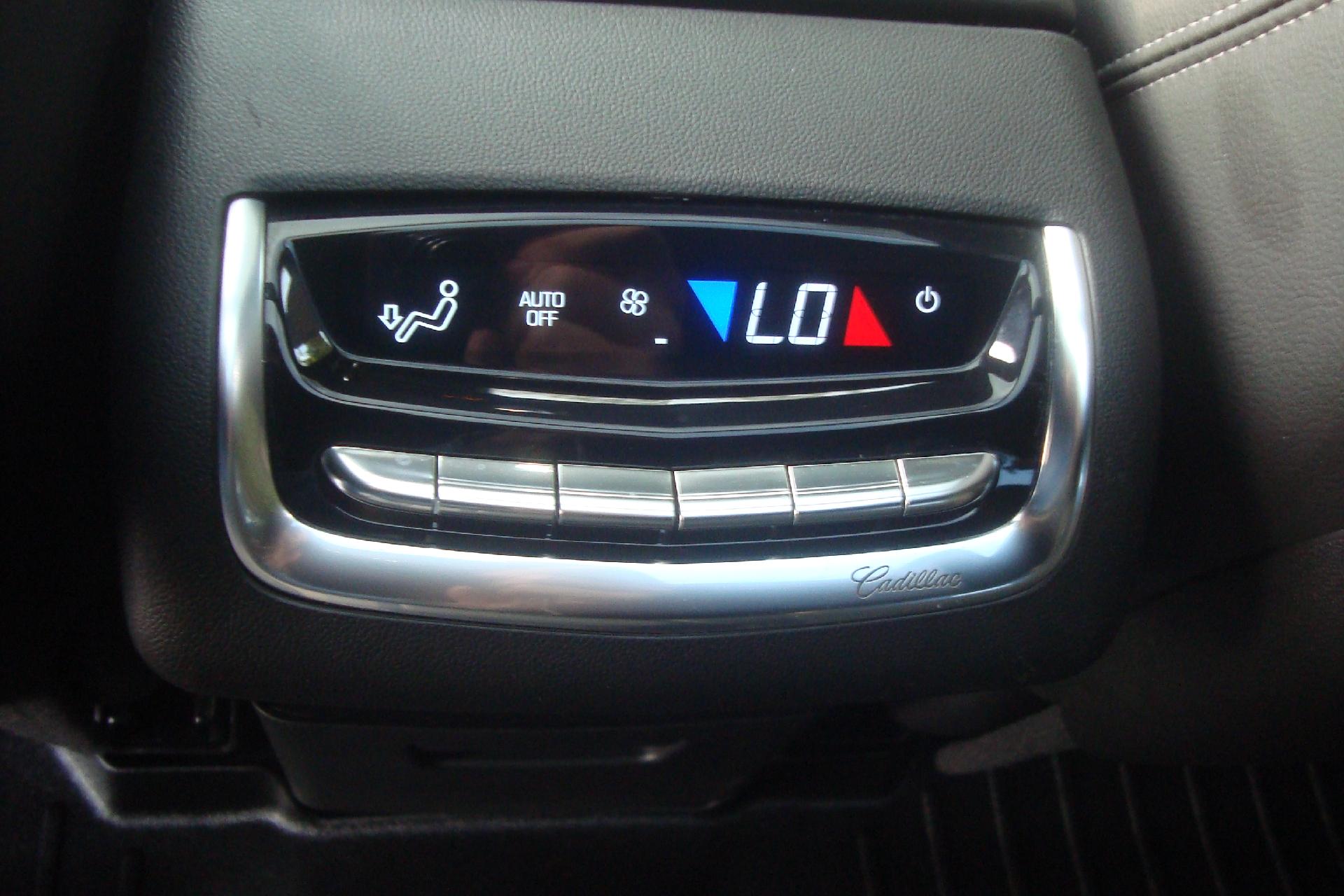 2021 Cadillac XT6 Vehicle Photo in PORTSMOUTH, NH 03801-4196