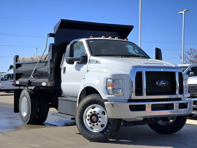 2024 Ford F-750SD Vehicle Photo in Weatherford, TX 76087