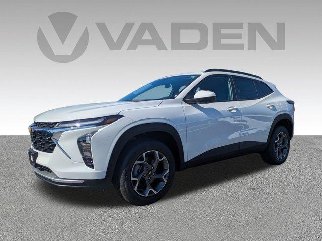 2025 Chevrolet Trax Vehicle Photo in BRUNSWICK, GA 31525-1881