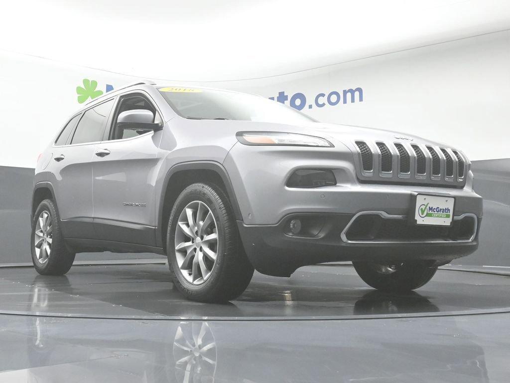 2018 Jeep Cherokee Vehicle Photo in Cedar Rapids, IA 52402
