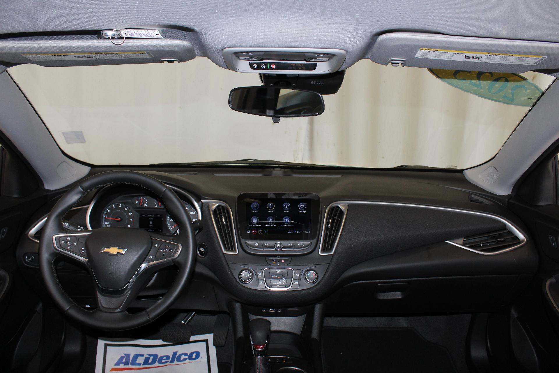 2025 Chevrolet Malibu Vehicle Photo in NORTHAMPTON, MA 01060-1120