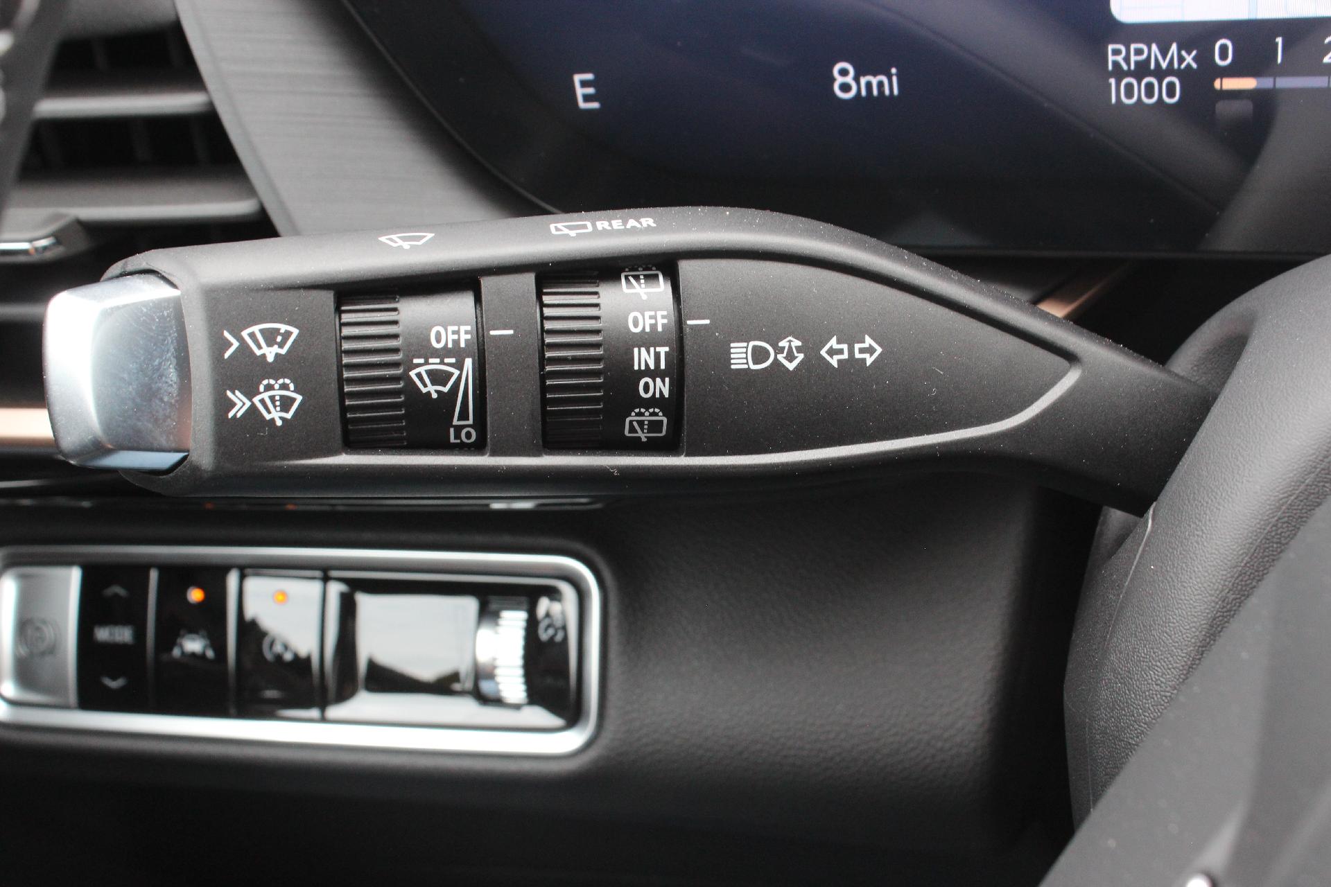 2025 Buick Envision Vehicle Photo in AURORA, CO 80012-4011